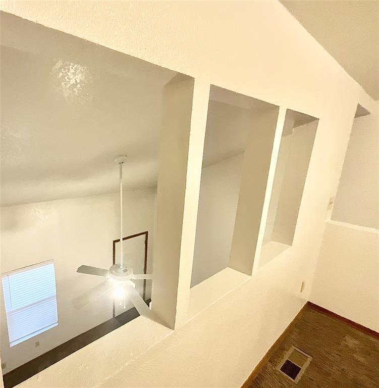 1901 E Lindsey Street 20b Property Photo 14