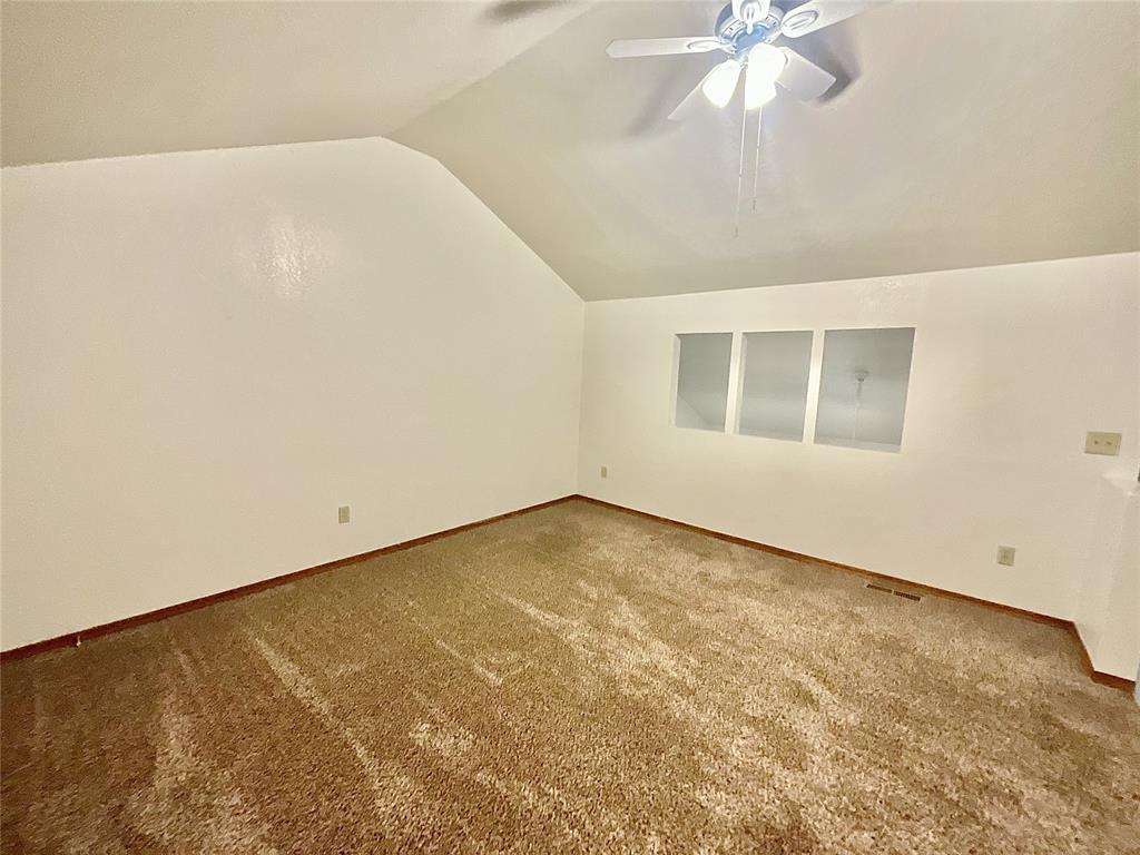 1901 E Lindsey Street 20b Property Photo 17