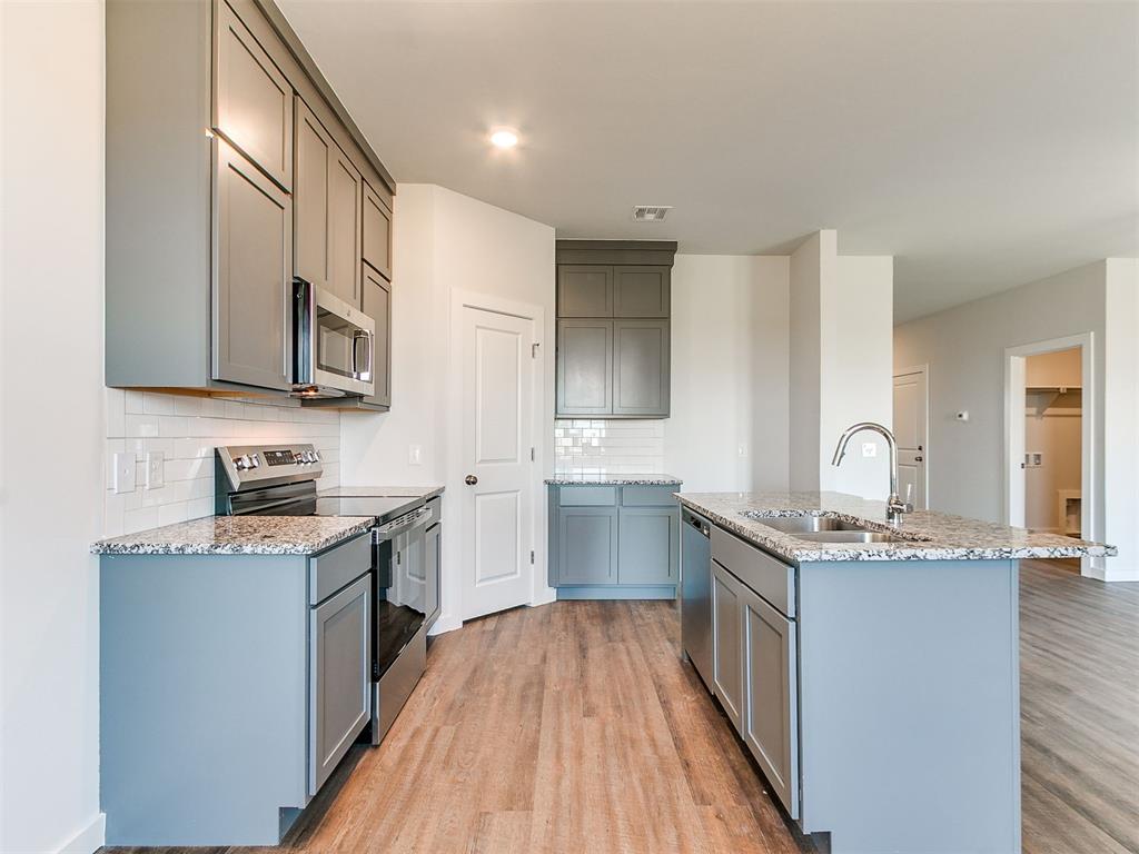 1713 Oak Way Property Photo 10