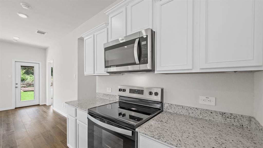 10521 Red Thistle Drive Property Photo 6
