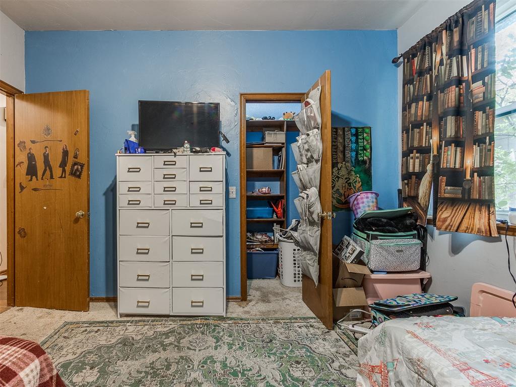 1224 Jamestown Property Photo 6