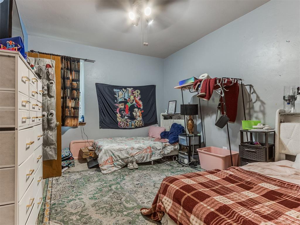 1224 Jamestown Property Photo 7