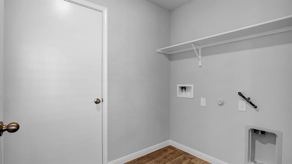 10513 Red Thistle Drive Property Photo 4