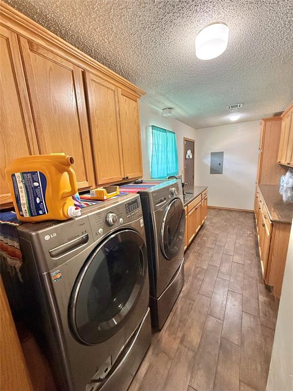 1209 S Trail Drive Property Photo 11