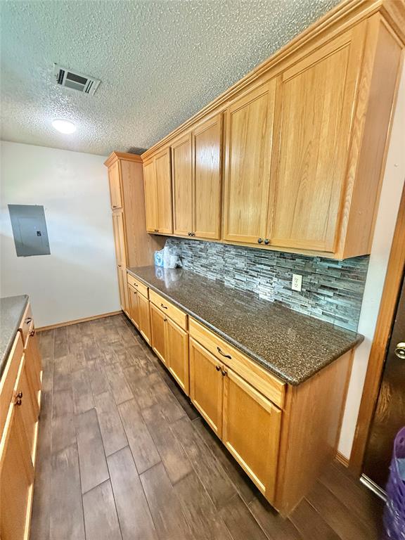 1209 S Trail Drive Property Photo 12