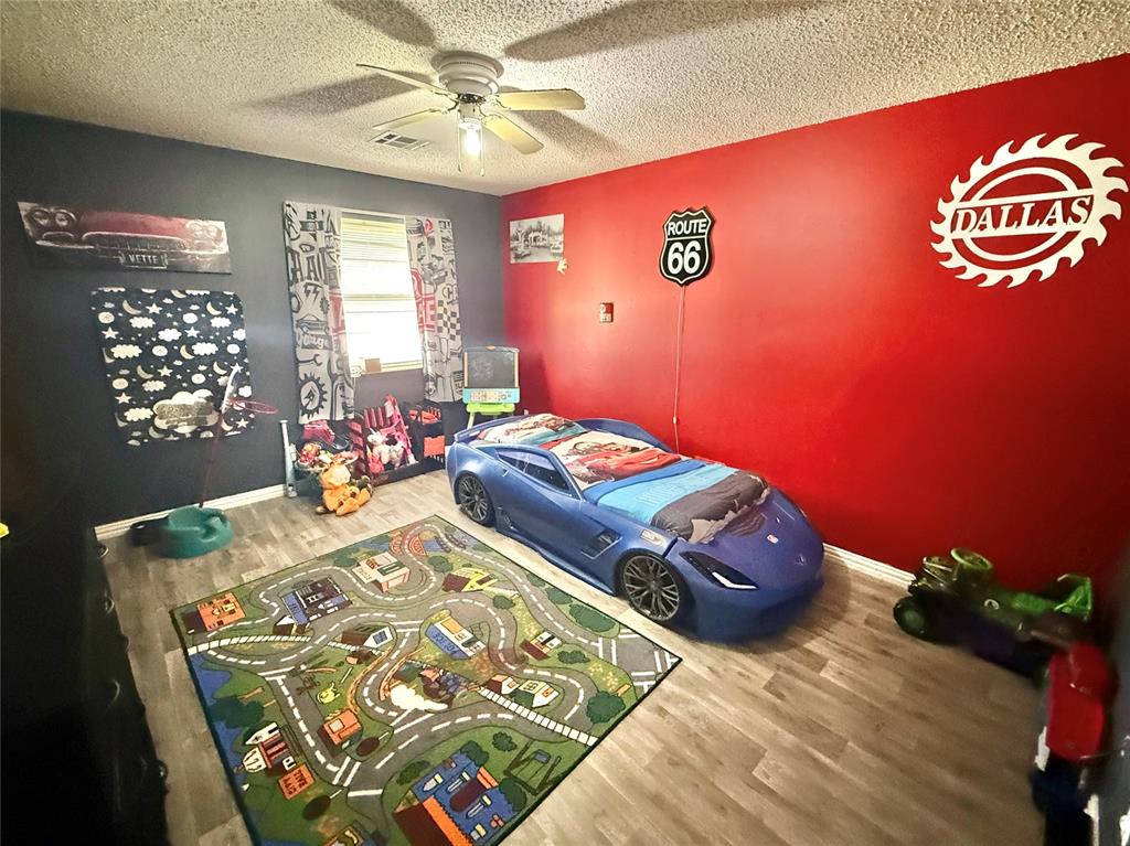 1209 S Trail Drive Property Photo 13
