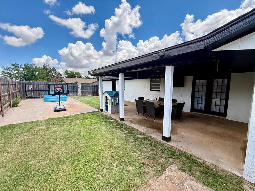 1209 S Trail Drive Property Photo 26