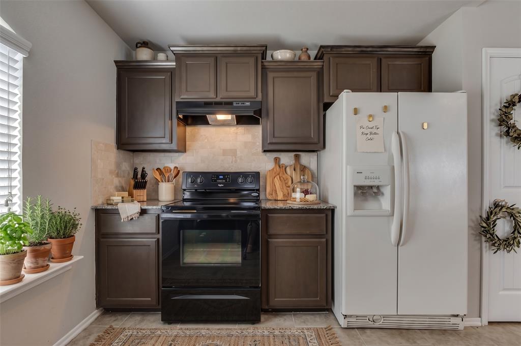 2921 Nw 181st Street Property Photo 3