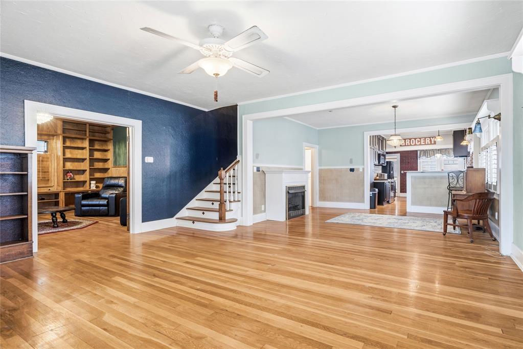 1108 S Hoff Avenue Property Photo 6