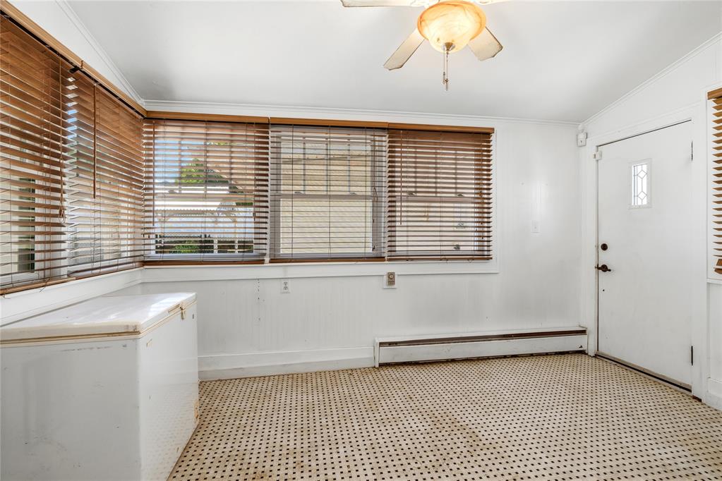 1108 S Hoff Avenue Property Photo 23