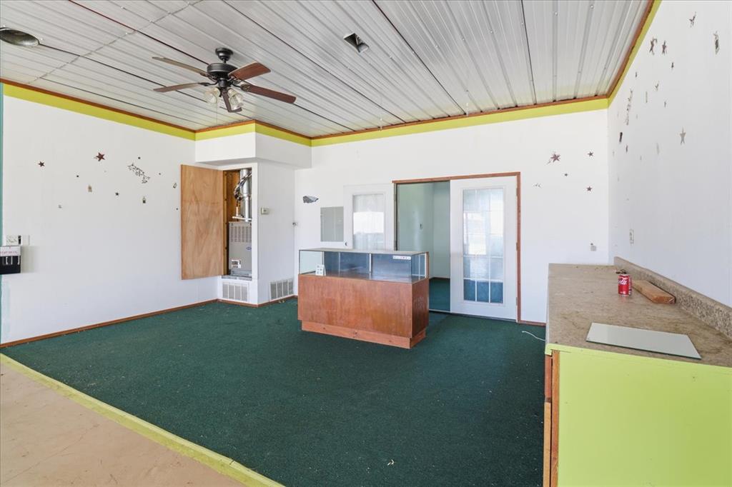 221 S 44 Highway Property Photo 6