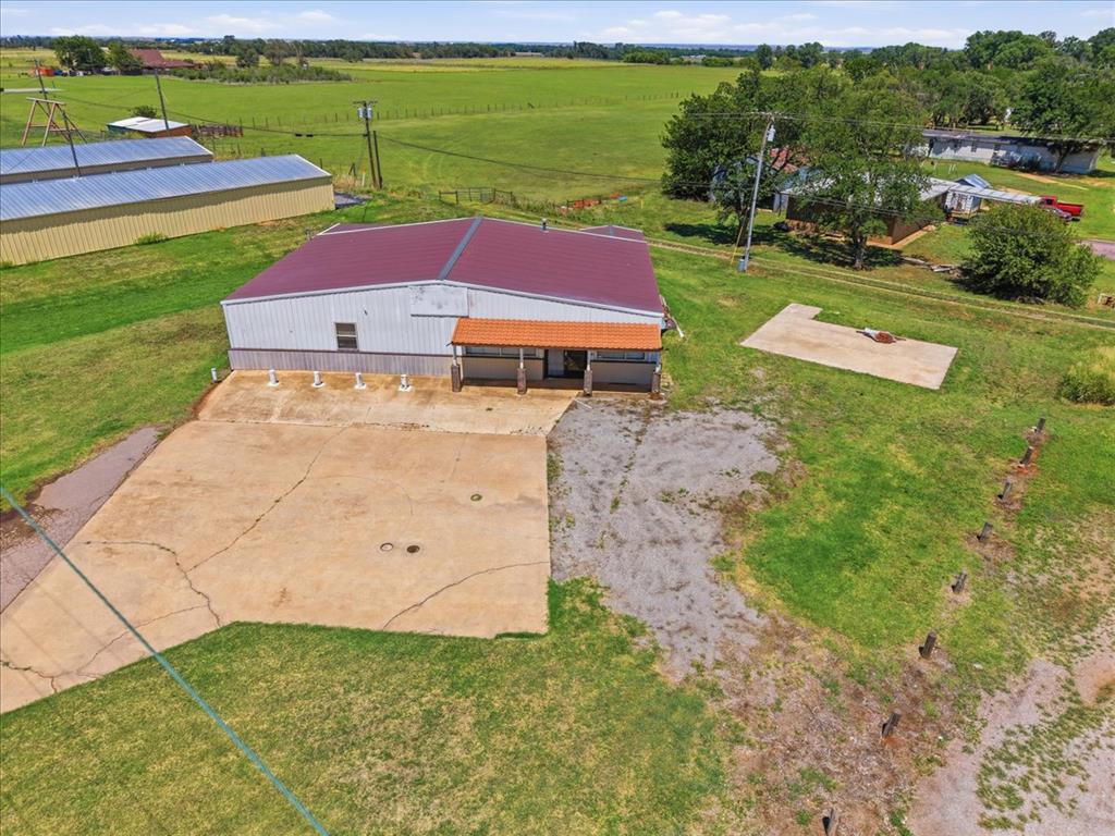 221 S 44 Highway Property Photo 15