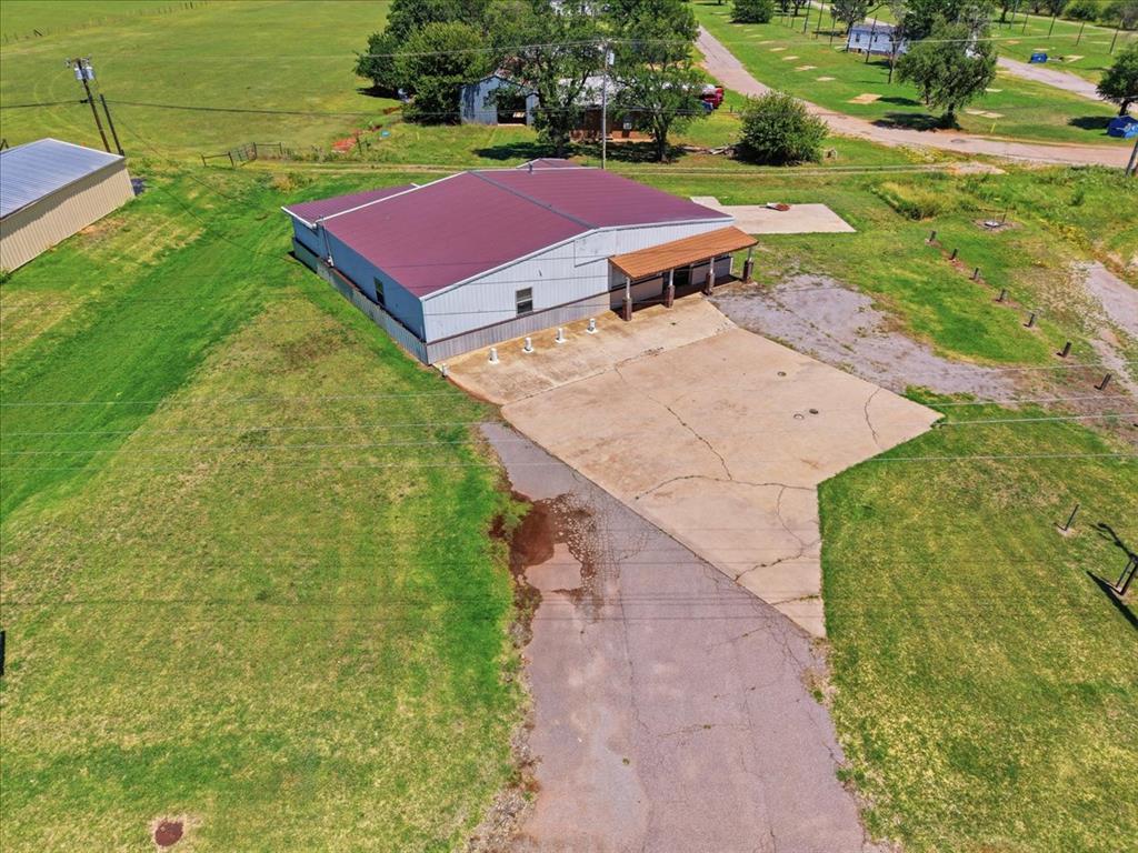 221 S 44 Highway Property Photo 17