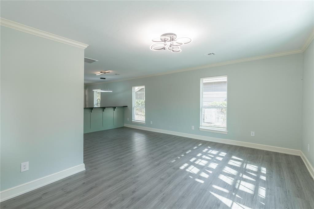 1137 N Brauer Avenue Property Photo 5