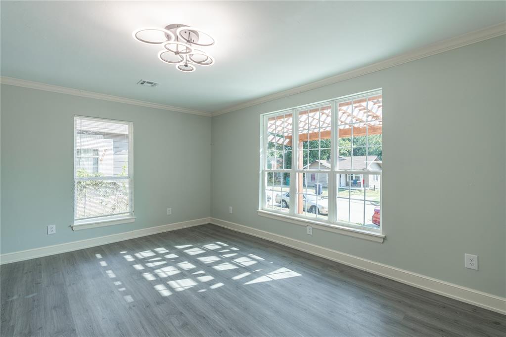 1137 N Brauer Avenue Property Photo 6