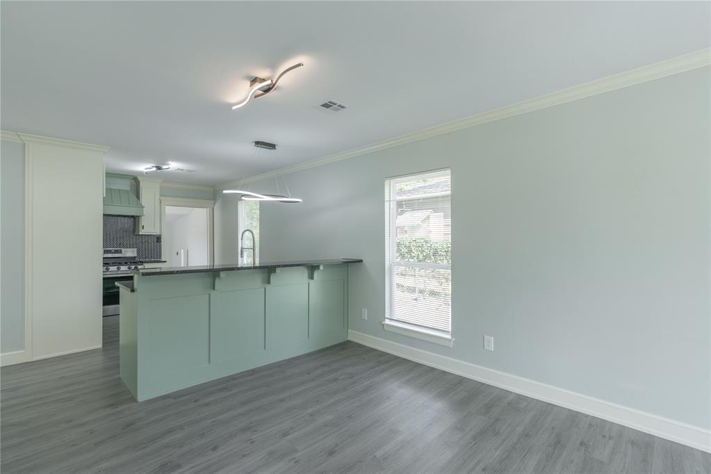1137 N Brauer Avenue Property Photo 8