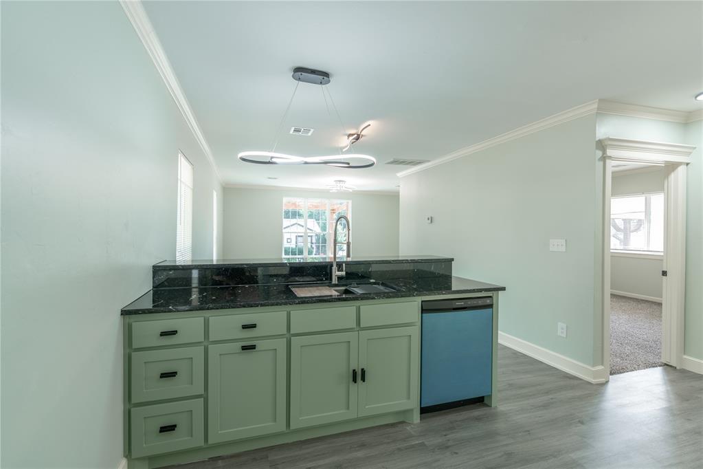 1137 N Brauer Avenue Property Photo 13