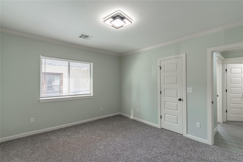 1137 N Brauer Avenue Property Photo 17
