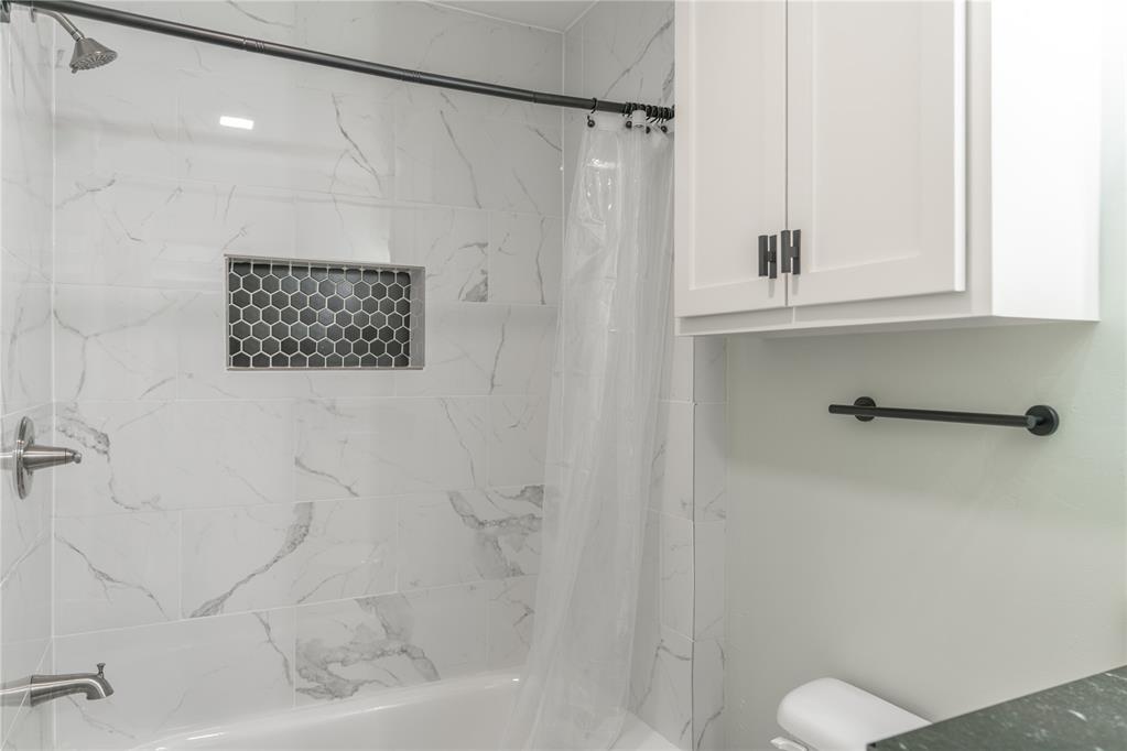 1137 N Brauer Avenue Property Photo 21