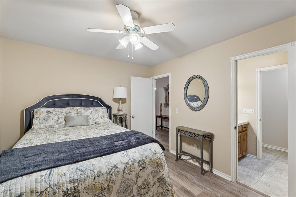 709 N Creek Drive Property Photo 28