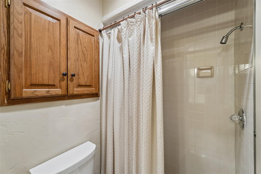 709 N Creek Drive Property Photo 31