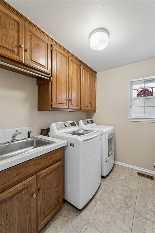 709 N Creek Drive Property Photo 34