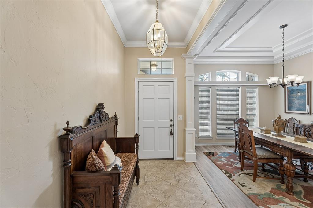 709 N Creek Drive Property Photo 35