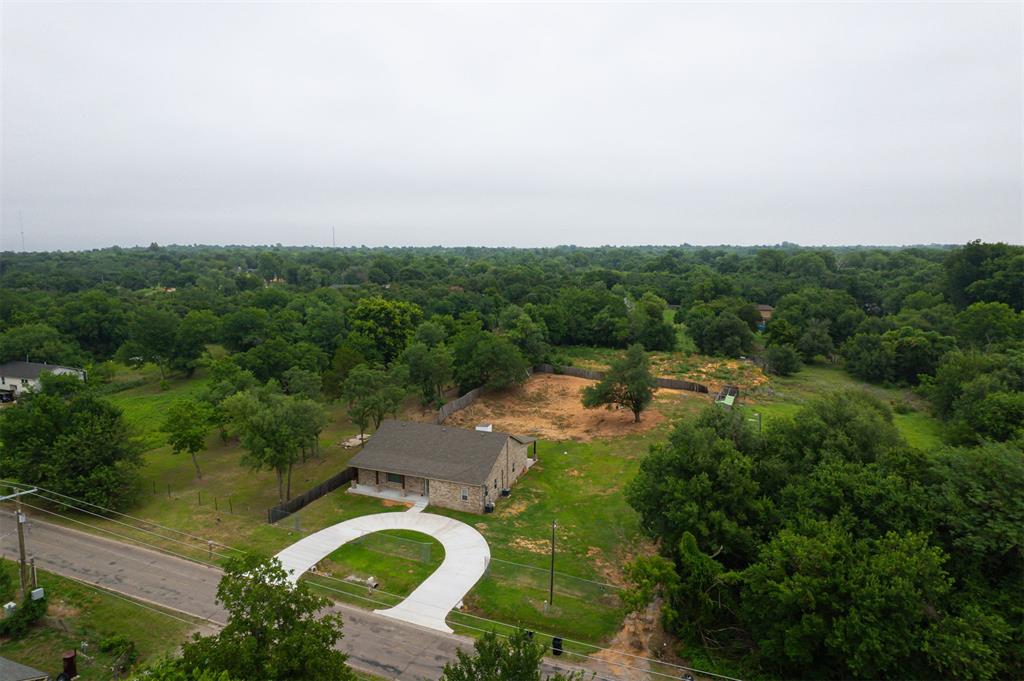 5314 N Post Road Property Photo 2