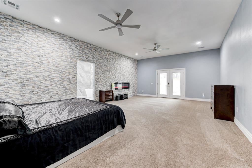 5314 N Post Road Property Photo 23
