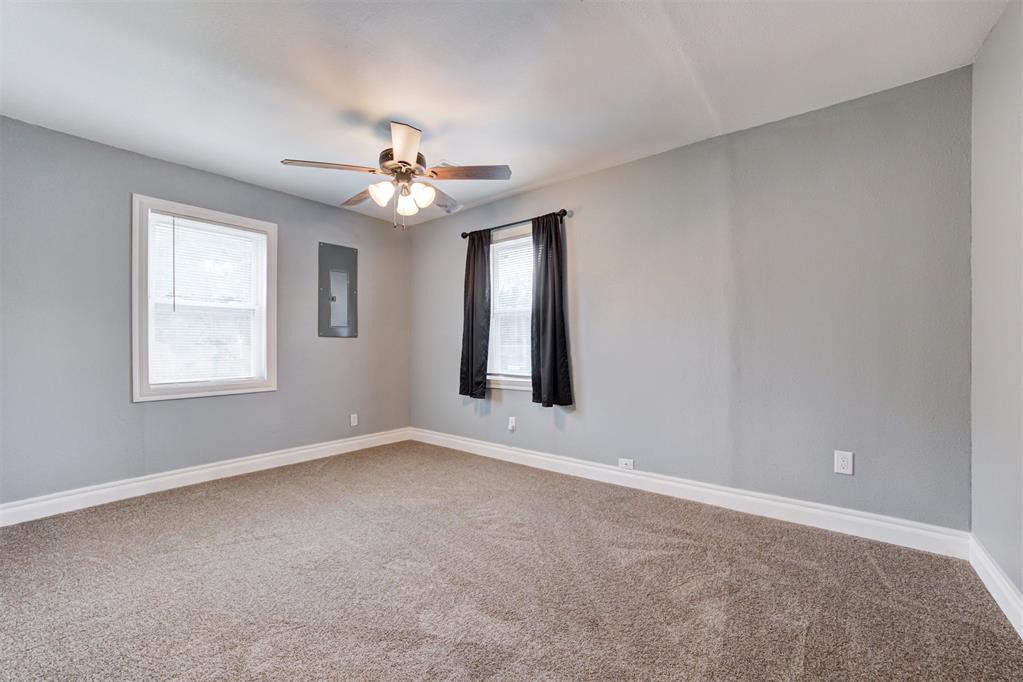 5314 N Post Road Property Photo 34
