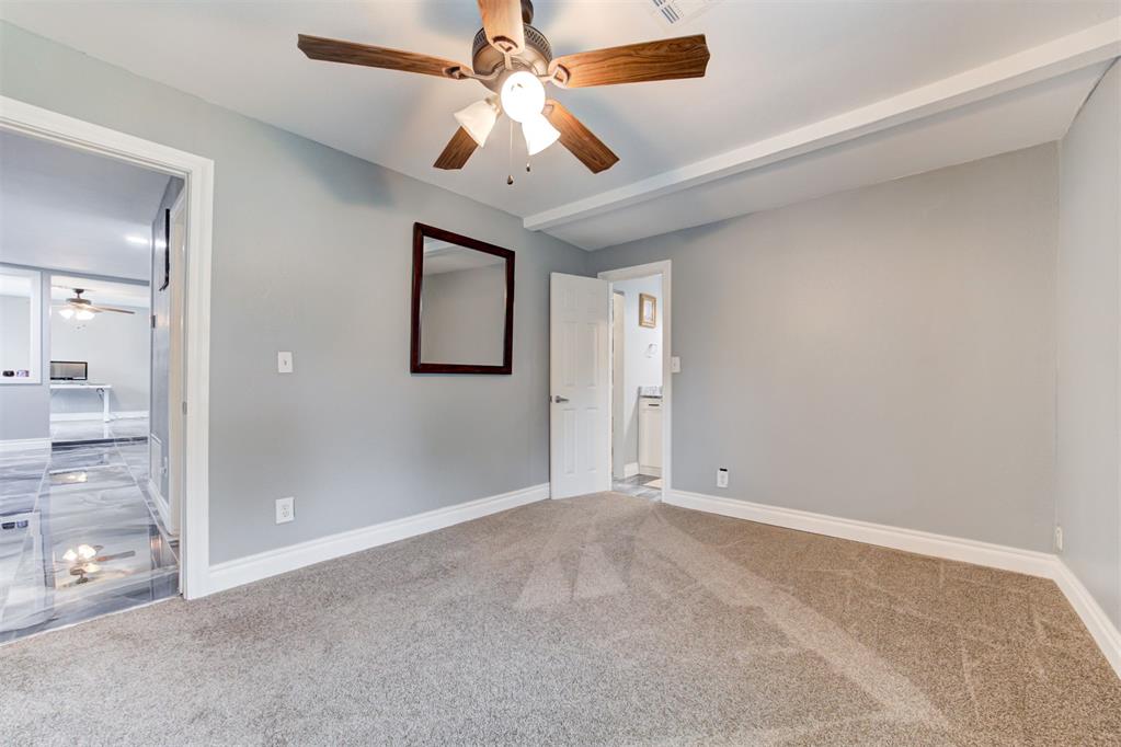 5314 N Post Road Property Photo 37