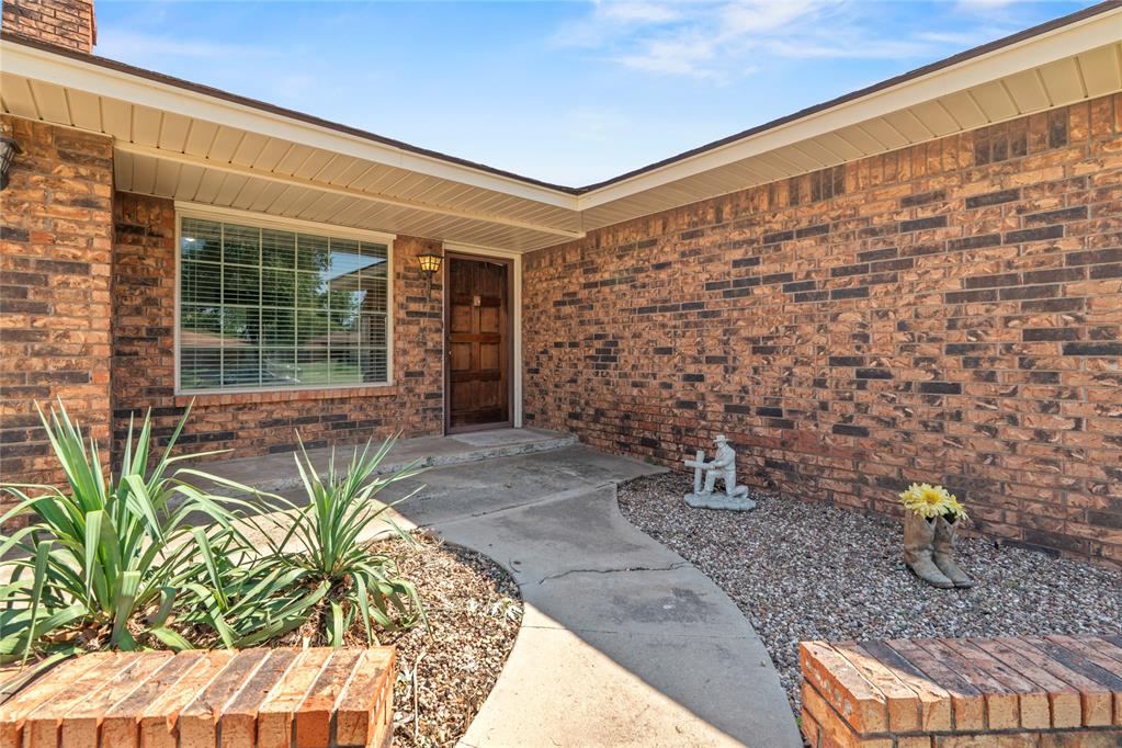 537 Sunset Drive Property Photo 4