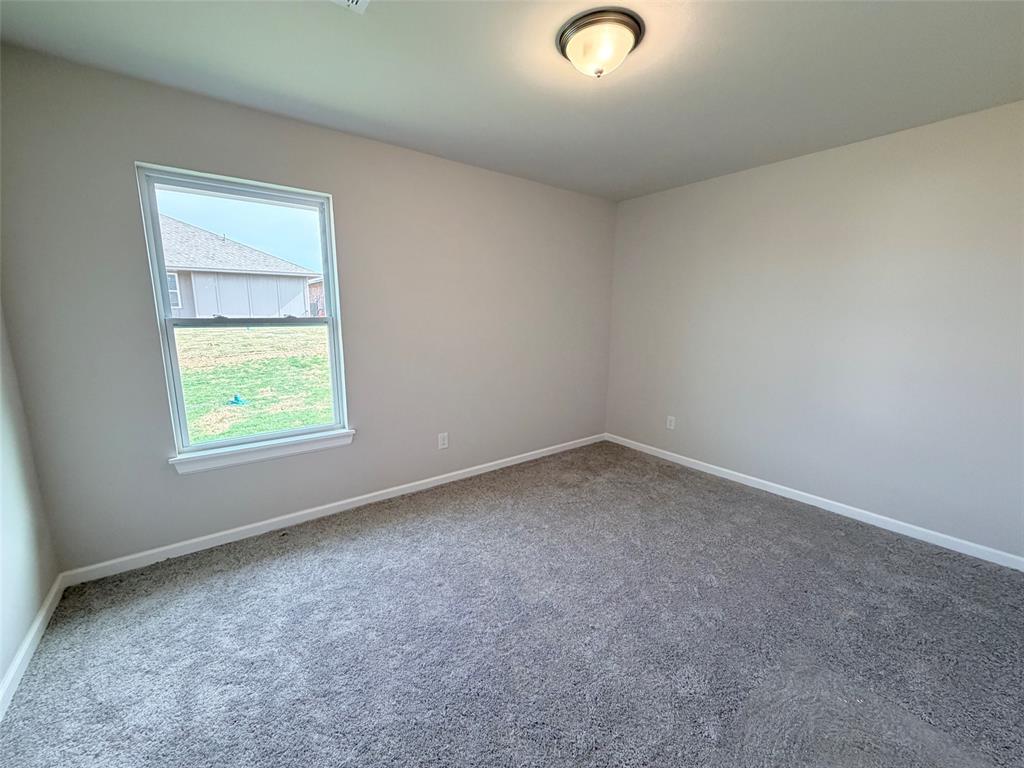 3029 Nw 196th Place Property Photo 12