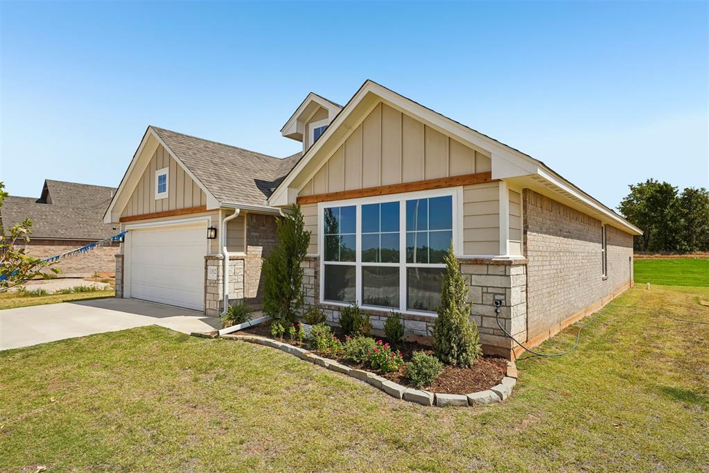 1312 Lighthorsemen Way Property Photo 3