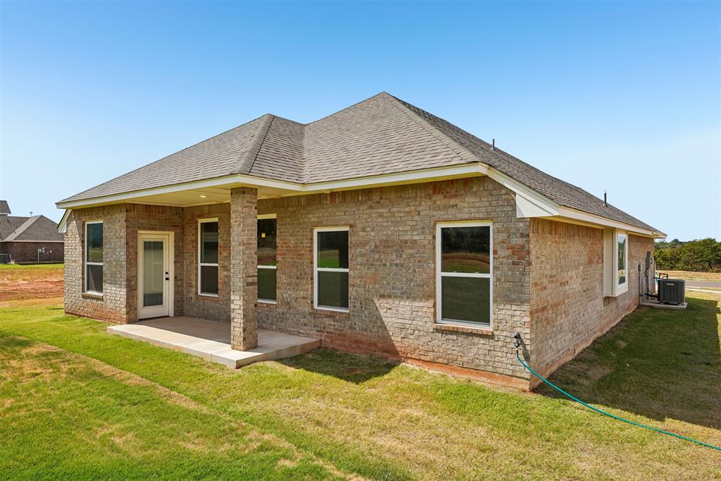 1312 Lighthorsemen Way Property Photo 28
