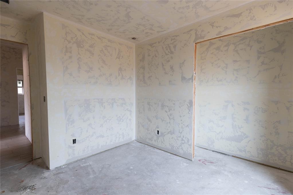 8728 Kate Crossing Property Photo 11