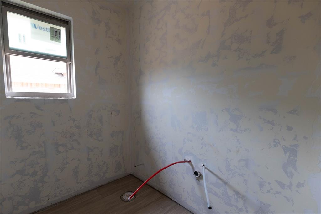 8728 Kate Crossing Property Photo 14