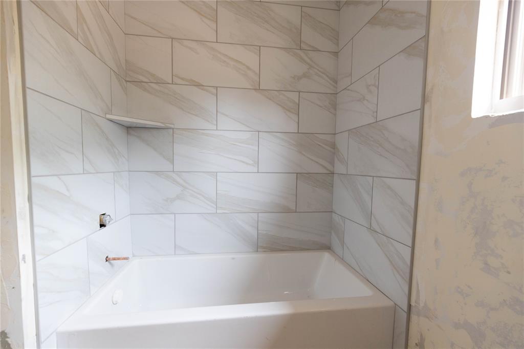 8728 Kate Crossing Property Photo 15