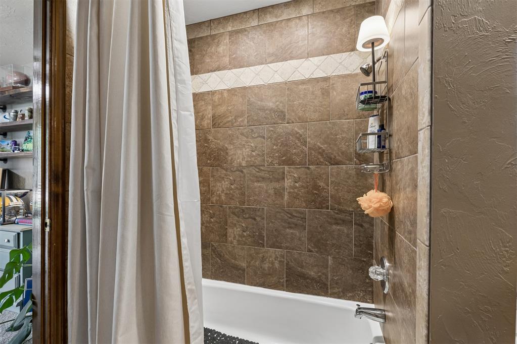 6913 Briarcreek Drive Property Photo 31