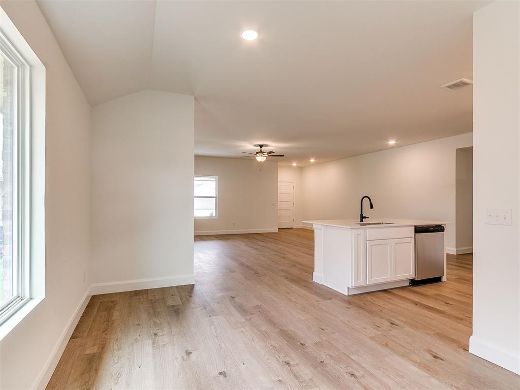 925 Hazy Brook Circle Property Photo 15