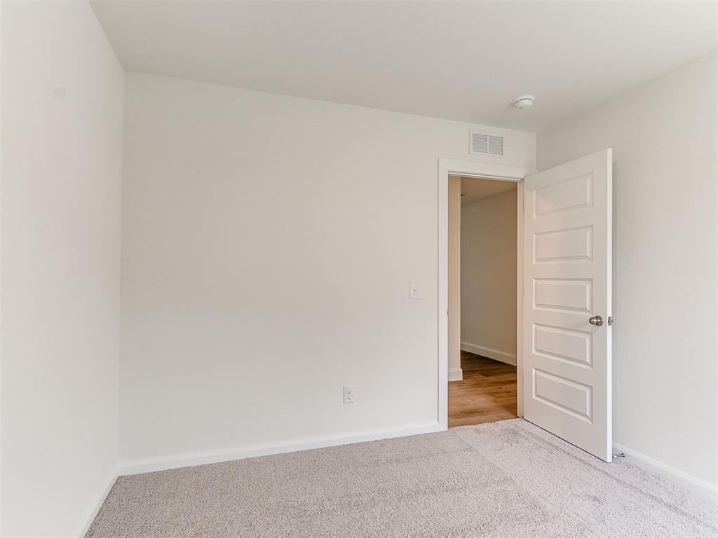 925 Hazy Brook Circle Property Photo 26