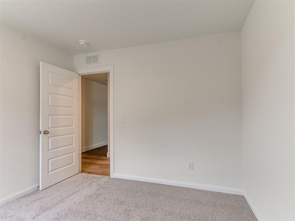 925 Hazy Brook Circle Property Photo 27