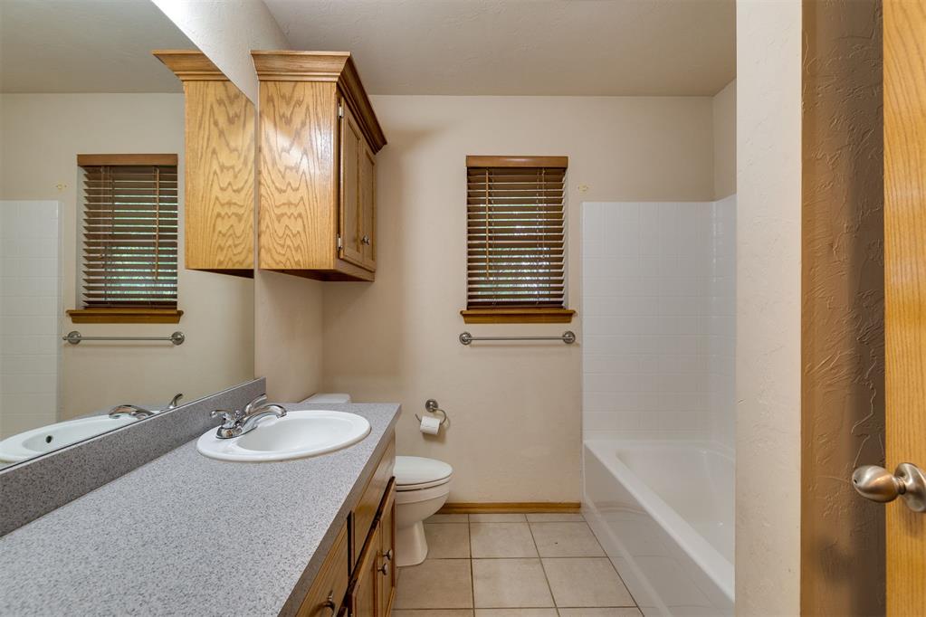 2384 County Road 1270 Property Photo 33