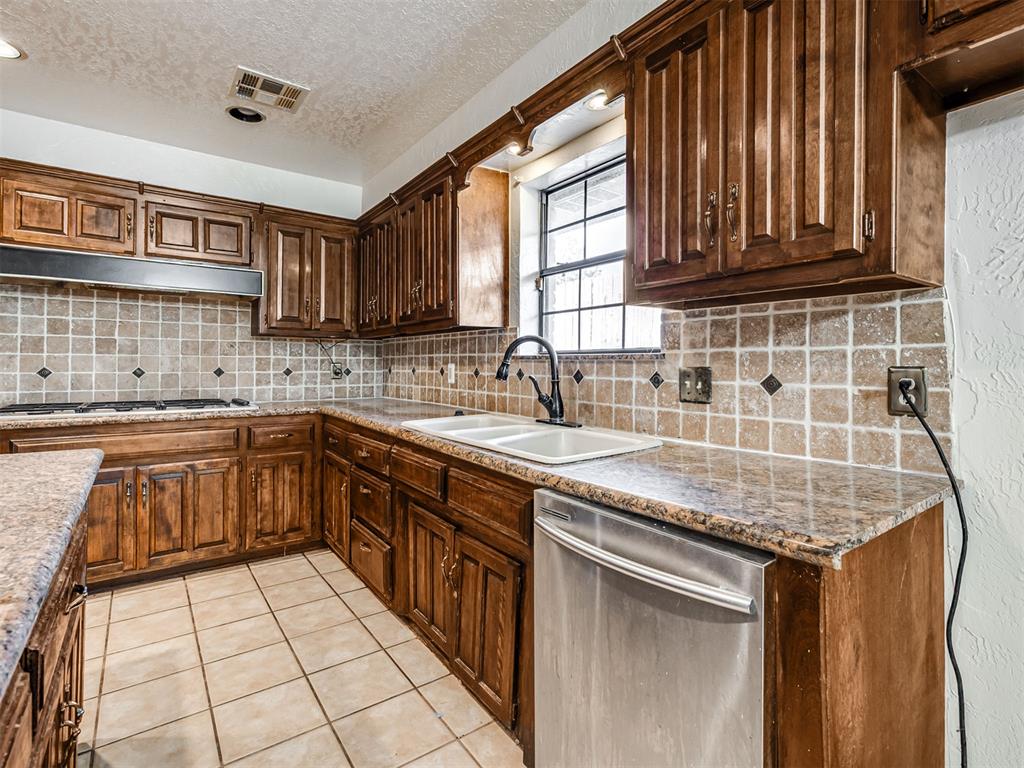 3328 Willow Brook Road Property Photo 10