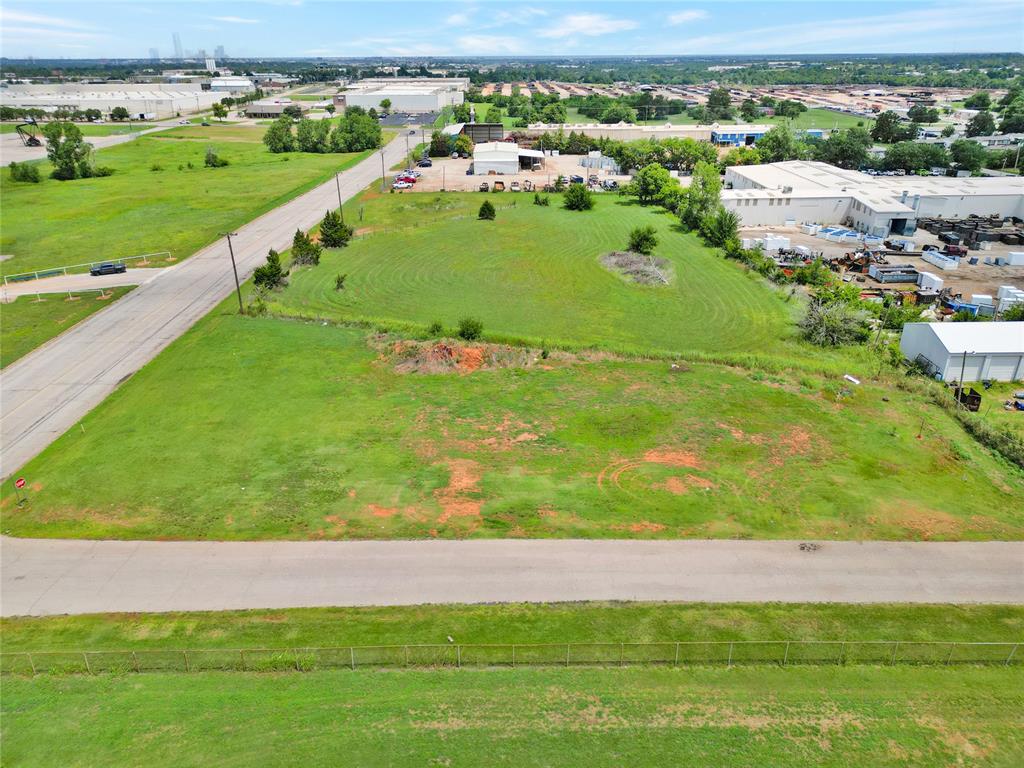 6200 Crossroads Boulevard Property Photo 5
