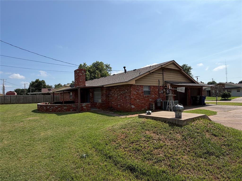 203 Elmhurst Drive Property Photo 4
