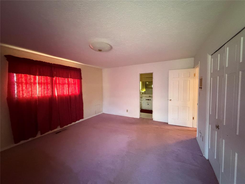 203 Elmhurst Drive Property Photo 16