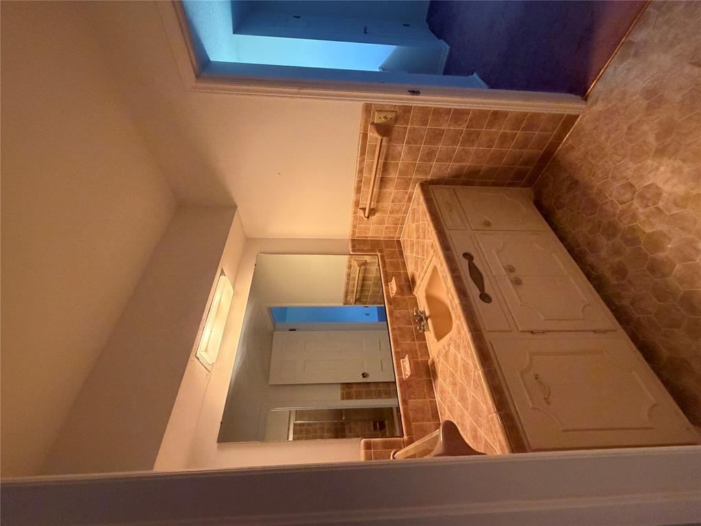 203 Elmhurst Drive Property Photo 24