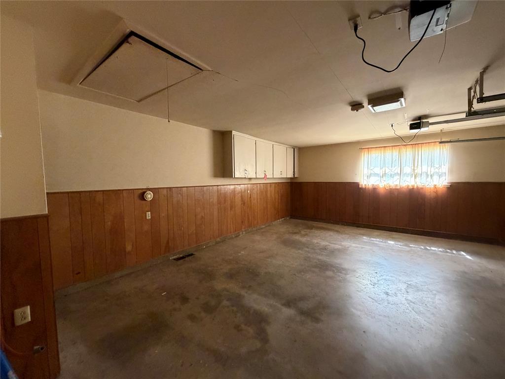 203 Elmhurst Drive Property Photo 27