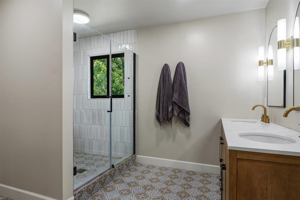 2901 Ne 120th Street Property Photo 22